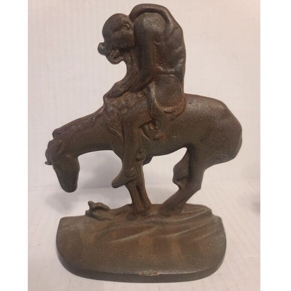 Vintage Cast Iron The Last Trail Bookends Marked 1930 Connecticut‎ Foundry  #902 - Picture 6 of 12